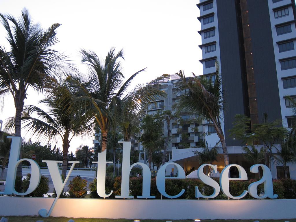 By The Sea Suites - Managed By Sdb Host Batu Ferringhi Exterior photo