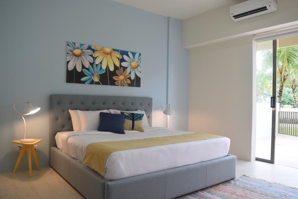 By The Sea Suites - Managed By Sdb Host Batu Ferringhi Exterior photo