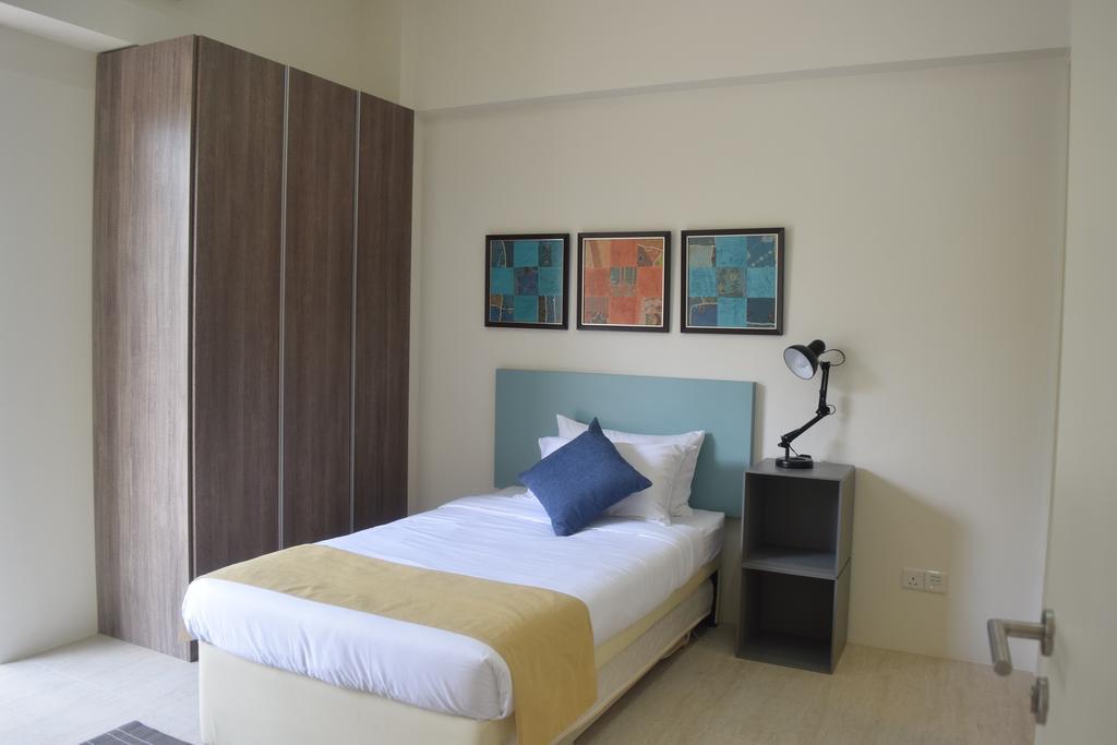 By The Sea Suites - Managed By Sdb Host Batu Ferringhi Exterior photo